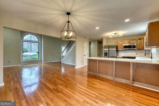 1957 Drayton Way, Young Harris, GA 30582