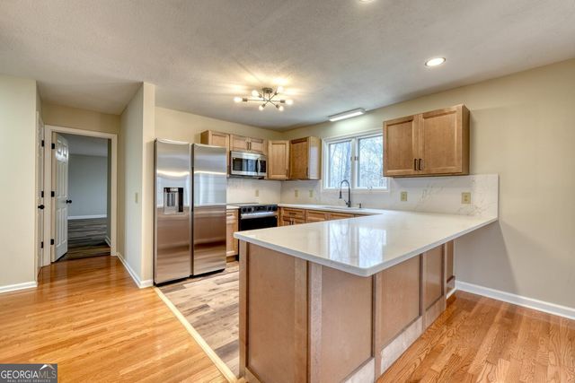 1957 Drayton Way, Young Harris, GA 30582