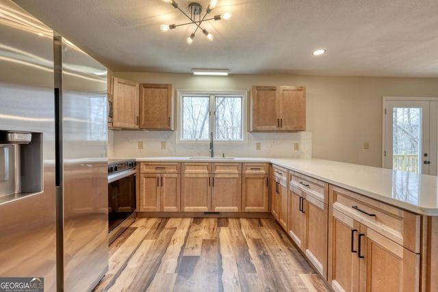 1957 Drayton Way, Young Harris, GA 30582