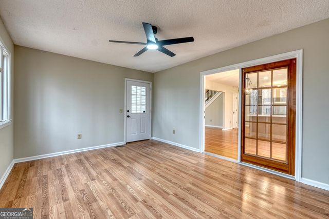 1957 Drayton Way, Young Harris, GA 30582