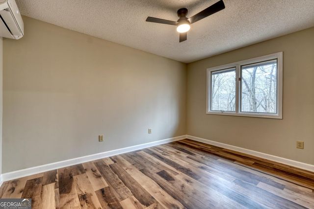 1957 Drayton Way, Young Harris, GA 30582