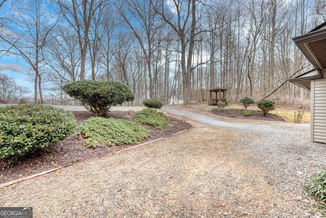 1957 Drayton Way, Young Harris, GA 30582