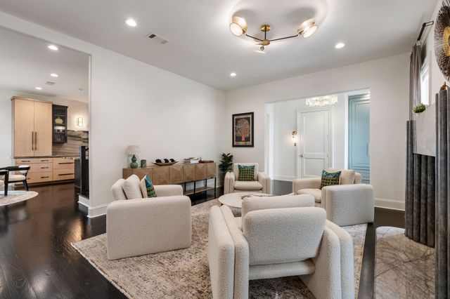 3960 W Alabama Street, Houston, TX 77027