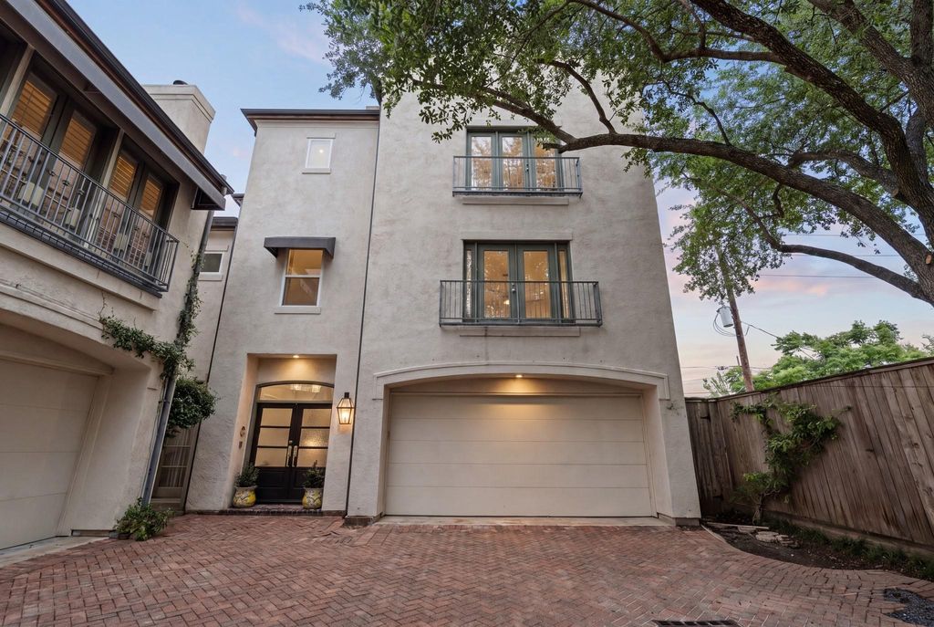 3960 W Alabama Street, Houston, TX 77027