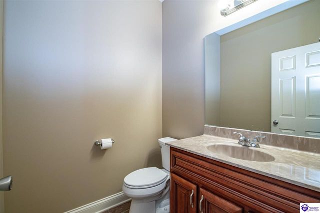 340 Vineland Place Drive, Vine Grove, KY 40175