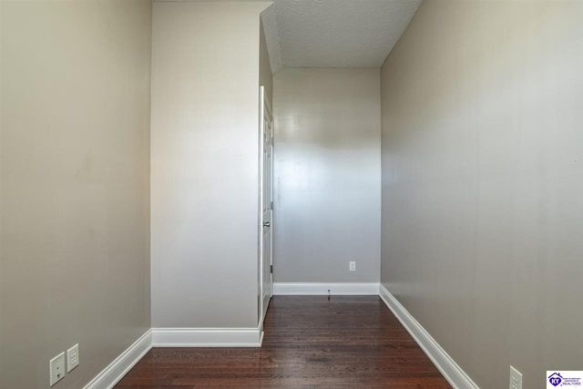 340 Vineland Place Drive, Vine Grove, KY 40175