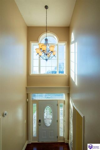 340 Vineland Place Drive, Vine Grove, KY 40175