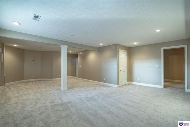 340 Vineland Place Drive, Vine Grove, KY 40175