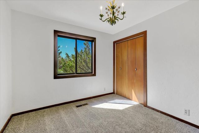 10265 Newtown Rd, Nevada City, CA 95959