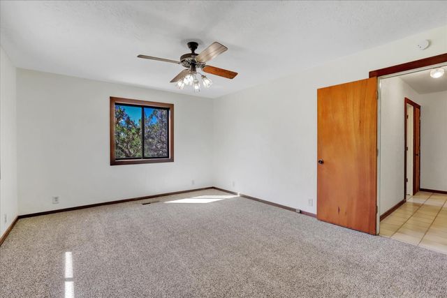 10265 Newtown Rd, Nevada City, CA 95959