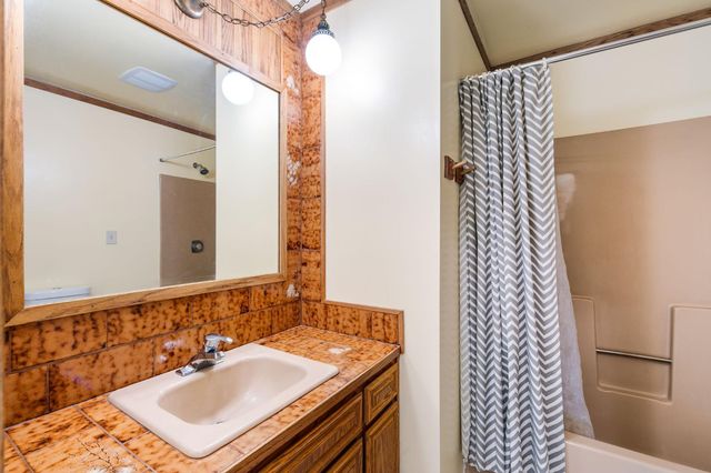 10265 Newtown Rd, Nevada City, CA 95959