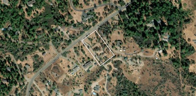 10265 Newtown Rd, Nevada City, CA 95959