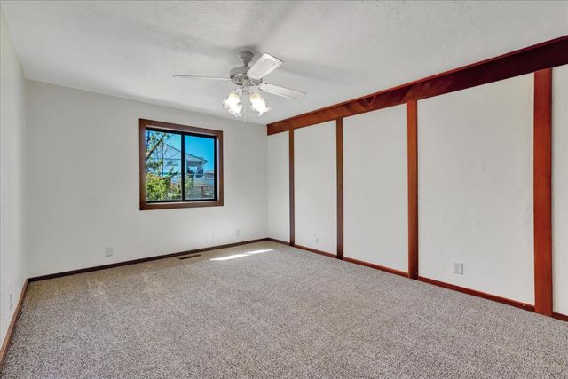 10265 Newtown Rd, Nevada City, CA 95959