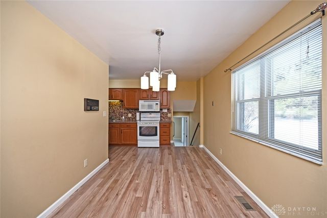 615 Bendwood Way, Beavercreek, OH 45430