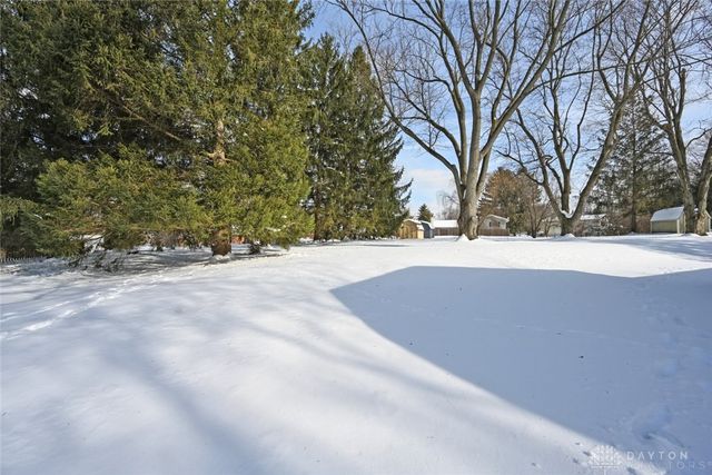 615 Bendwood Way, Beavercreek, OH 45430