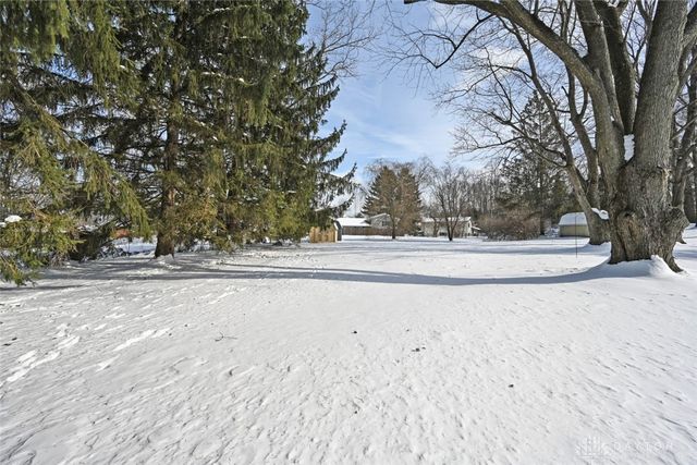 615 Bendwood Way, Beavercreek, OH 45430