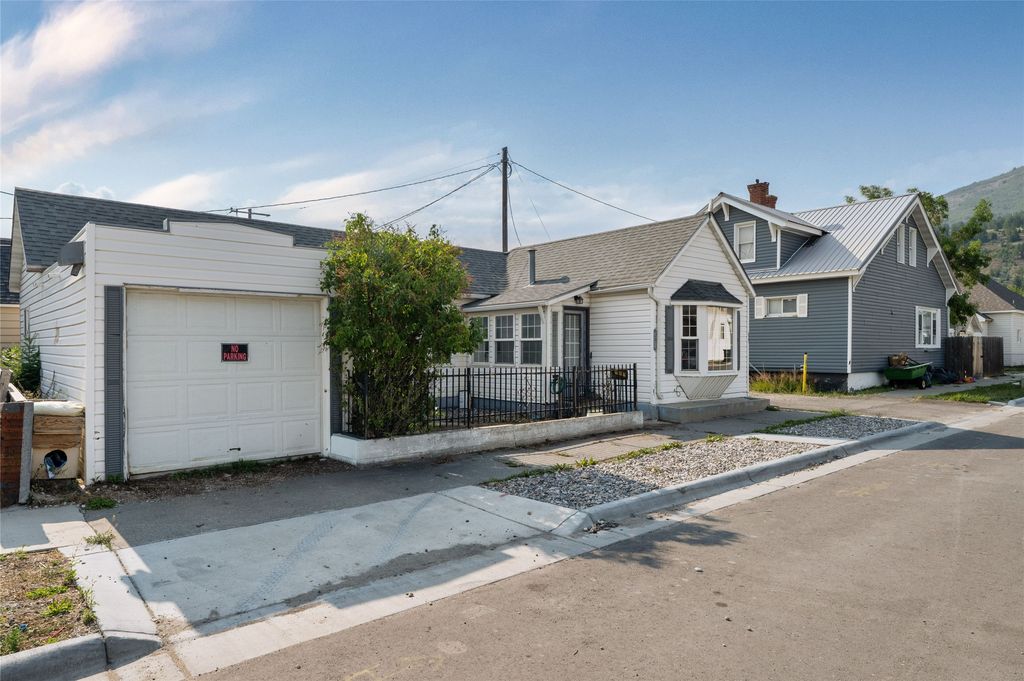 411 Ash Street, Anaconda, MT 59711 photo 3
