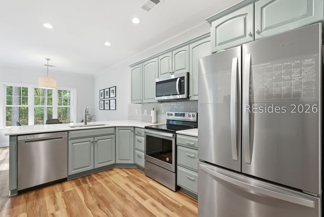 5 Parkside Ct, Bluffton, SC 29910