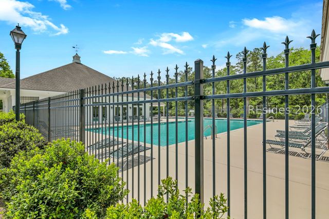 5 Parkside Ct, Bluffton, SC 29910