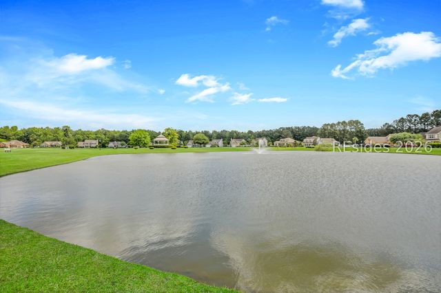 5 Parkside Ct, Bluffton, SC 29910