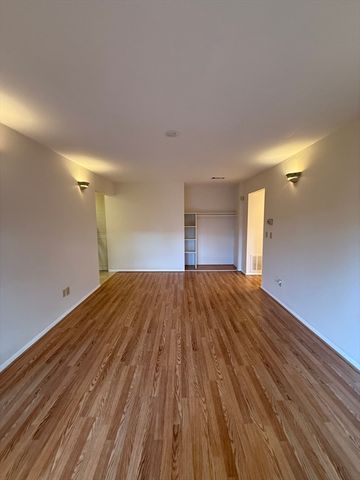 42 Shrewsbury Green Dr F, Shrewsbury, MA 01545