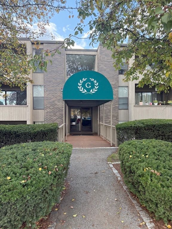 42 Shrewsbury Green Dr F, Shrewsbury, MA 01545