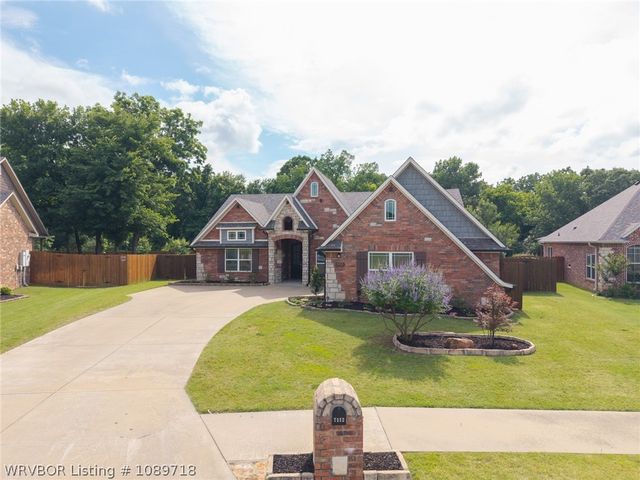 7112 Stonebrook Drive, Fort Smith, AR 72916