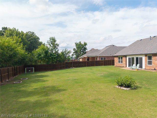 7112 Stonebrook Drive, Fort Smith, AR 72916