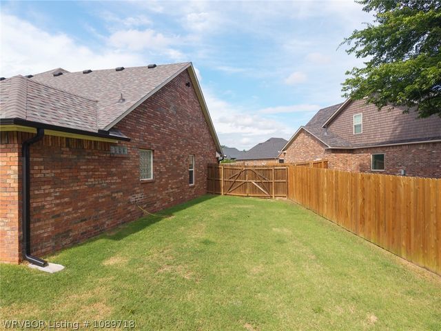 7112 Stonebrook Drive, Fort Smith, AR 72916