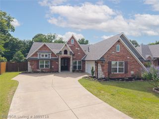 7112 Stonebrook Drive, Fort Smith, AR 72916