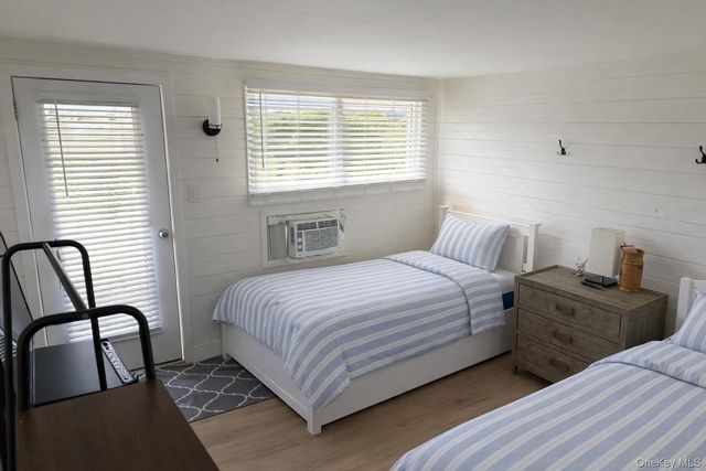 78 E Bayview Avenue 14, Ocean Bay Park, NY 11770