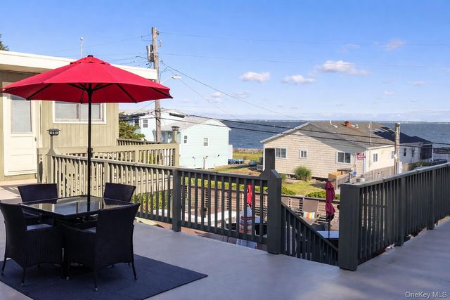 78 E Bayview Avenue 14, Ocean Bay Park, NY 11770