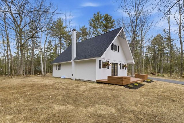 91 Chalk Pond Road, Newbury, NH 03255