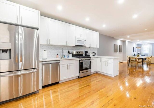 107 Utica, Brooklyn, NY 11213