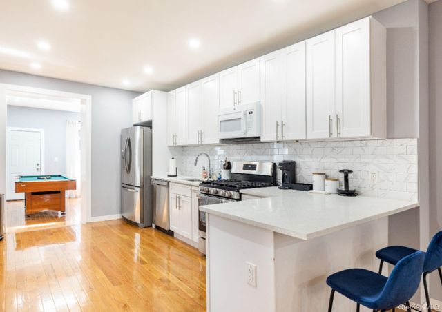 107 Utica, Brooklyn, NY 11213
