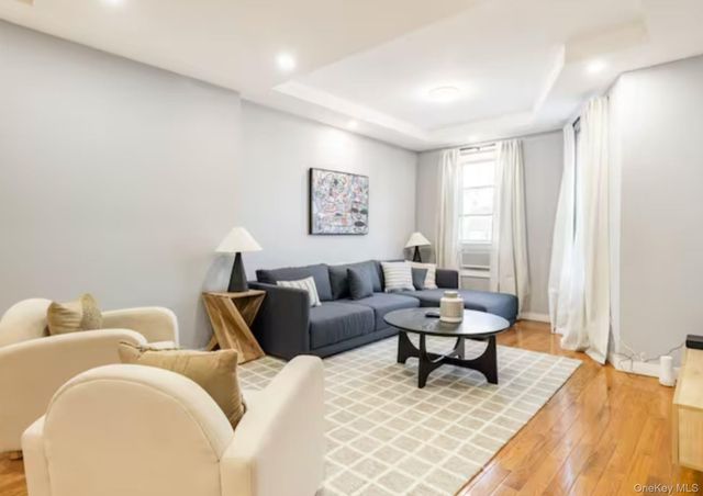 107 Utica, Brooklyn, NY 11213
