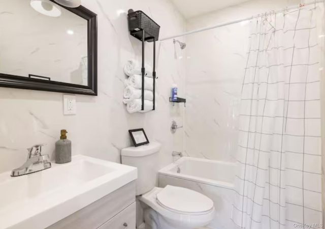 107 Utica, Brooklyn, NY 11213