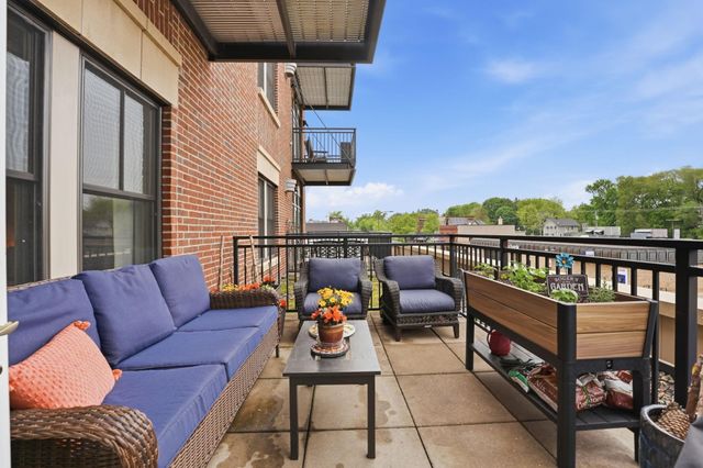 1060 Grand Avenue 203, Saint Paul, MN 55105