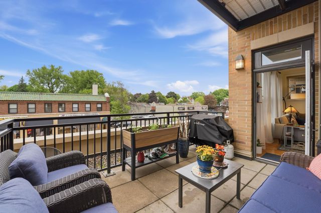 1060 Grand Avenue 203, Saint Paul, MN 55105
