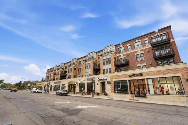 1060 Grand Avenue 203, Saint Paul, MN 55105