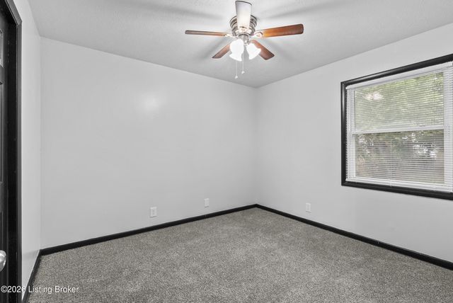 3506 Colmar Dr, Louisville, KY 40211