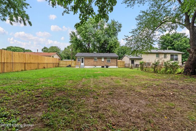3506 Colmar Dr, Louisville, KY 40211
