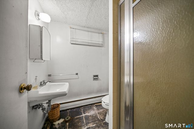 30 Jackson Street, Windsor Locks, CT 06096