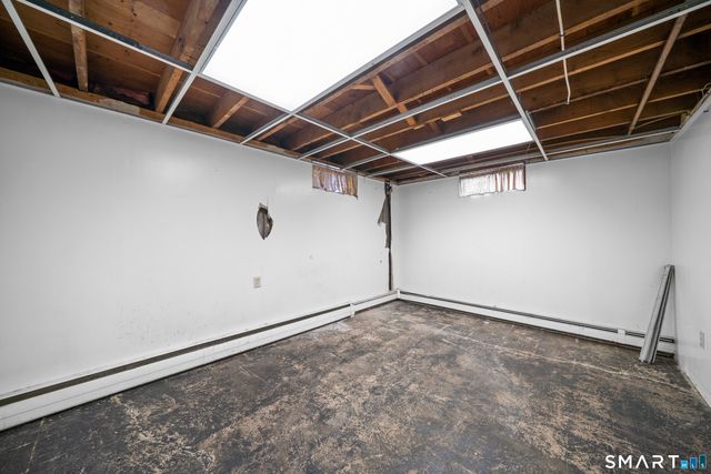 30 Jackson Street, Windsor Locks, CT 06096