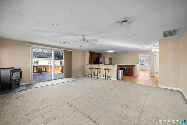 30 Jackson Street, Windsor Locks, CT 06096