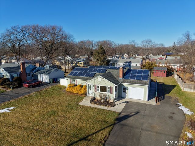 30 Jackson Street, Windsor Locks, CT 06096