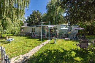 1200 Artesian Rd #27, Eagle, ID 83616