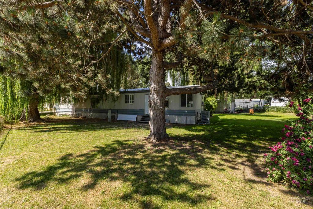 1200 Artesian Rd #27, Eagle, ID 83616 photo 3