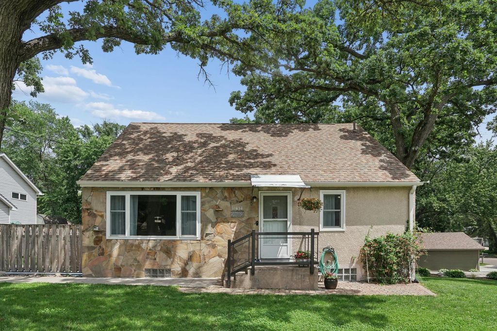 11434 Welcome Lane N, Champlin, MN 55316