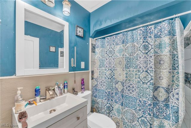3731 Lowell Road, Cleveland Heights, OH 44121